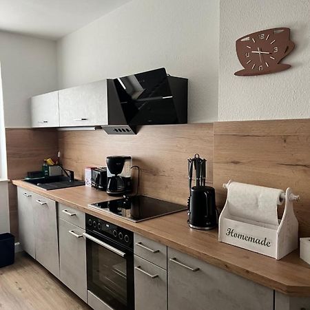 Sehr Schoene Wohnung,Komplett Neu Eingerichtet Limabach - Oberfrohna Eksteriør bilde