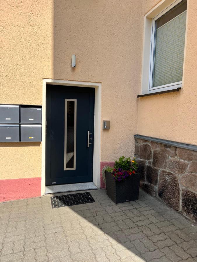 Sehr Schoene Wohnung,Komplett Neu Eingerichtet Limabach - Oberfrohna Eksteriør bilde